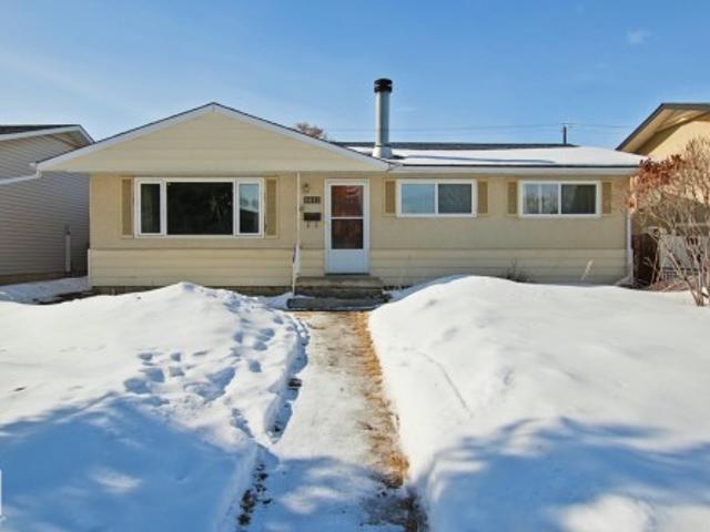 House for sale in Wedgewood, Alberta