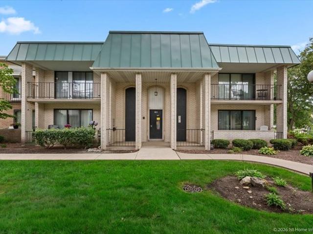 Condo for sale in Oak Lawn, Illinois