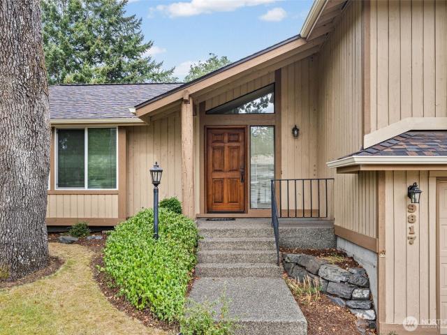 House for sale in Meadows West, University Place