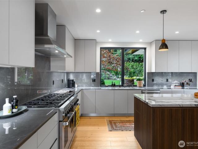 House for sale in Mercer Island, Washington