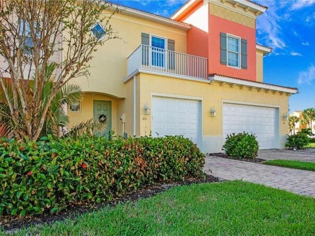 Townhouse for sale in Fort Myers