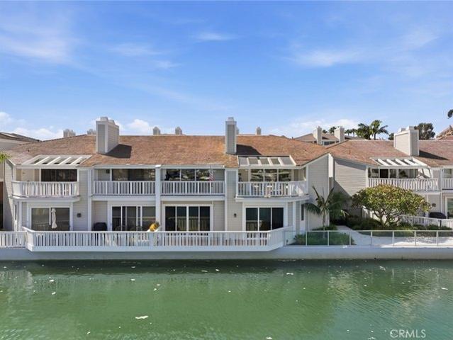 Condo for sale in Corona Del Mar, California