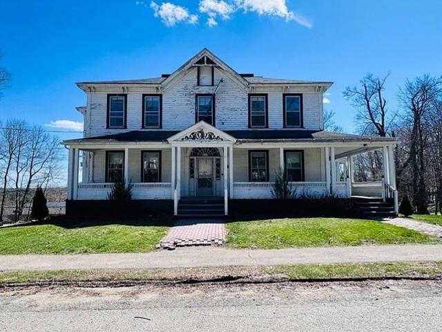 House for sale in Leicester, Massachusetts