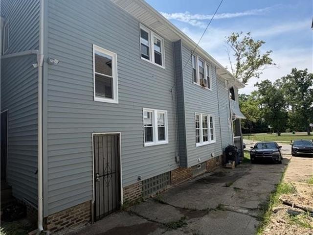 House for sale in Forest Hills, Cleveland
