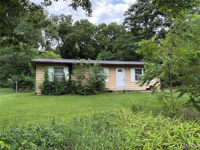 House for sale in Pacific, Missouri