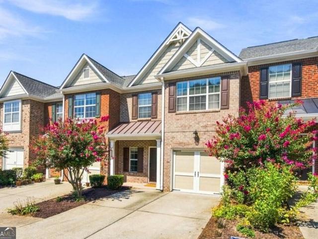 Townhouse for sale in Johns Creek, Georgia