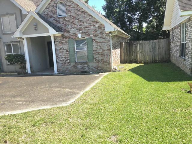 House for sale in Diamondhead, Mississippi