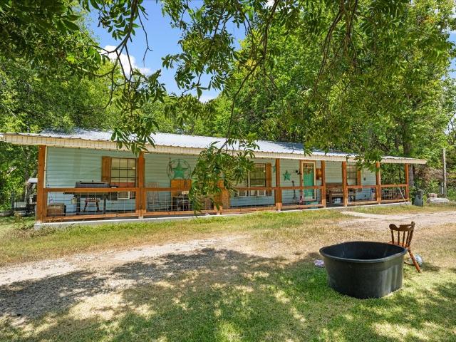 House for sale in Navarro, Texas