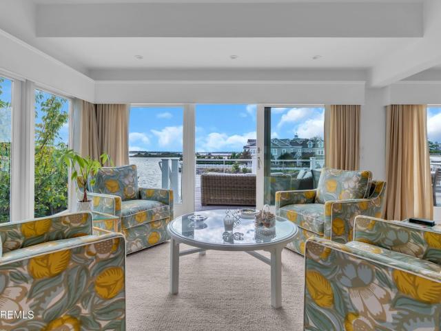 House for sale in Mantoloking, New Jersey