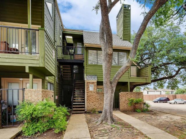 Condo for sale in Dallas, Texas