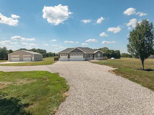 House for sale in Fair Grove, Greene County