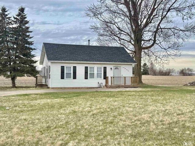 House for sale in Erie, Michigan