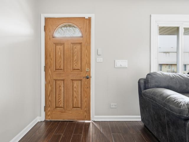 Townhouse for sale in Schiller Park, Illinois