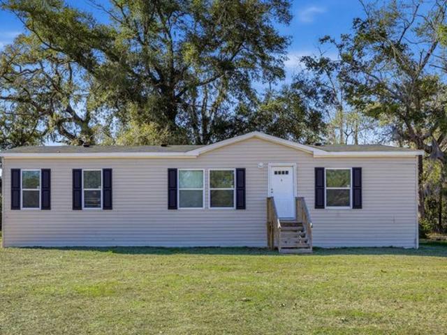 House for sale in Suwannee, Florida