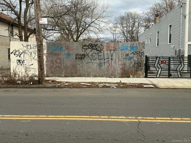 House for sale in Arverne, New York