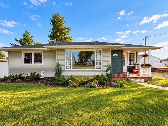 House for sale in Rockford, Mercer County