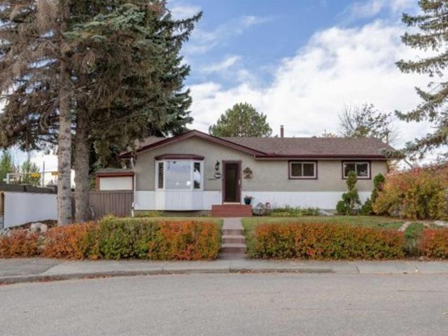 House for sale in Acadia, Calgary