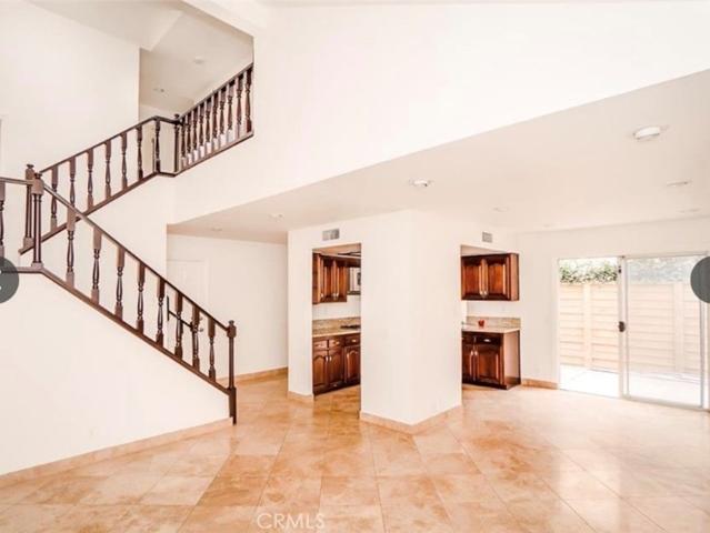 Townhouse for rent in South Gate, California