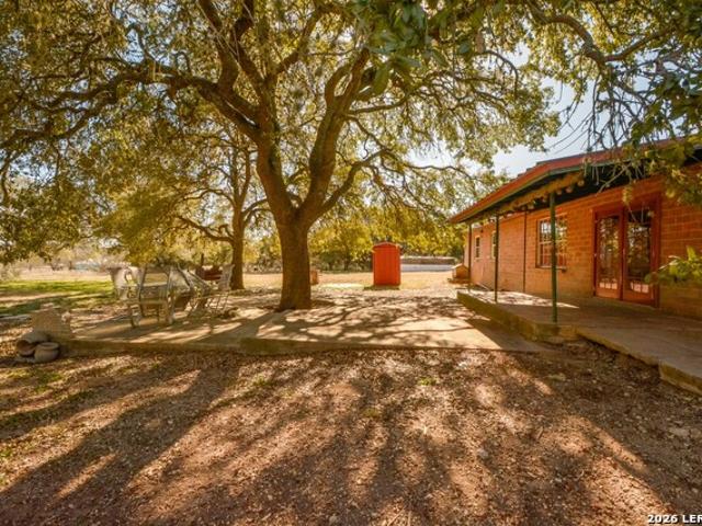 House for sale in Utopia, Texas
