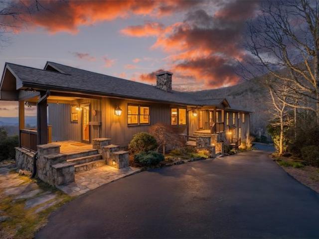 House for sale in Highlands, North Carolina