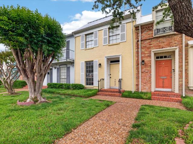 Condo for sale in Dallas, Texas