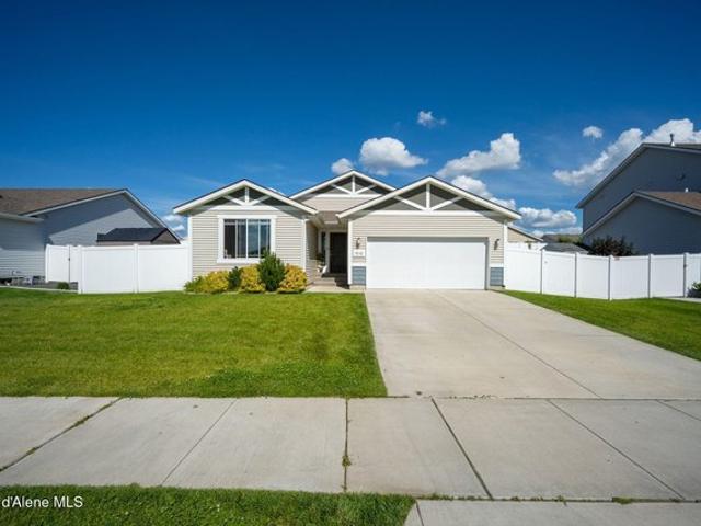 House for sale in Hayden, Idaho