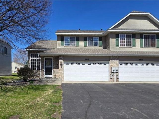 Townhouse for sale in Cottage Grove, Minnesota