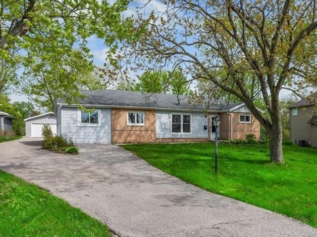 House for sale in Hoffman Estates, Illinois