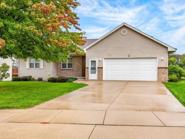 House for sale in Fond du Lac, Fond du Lac County