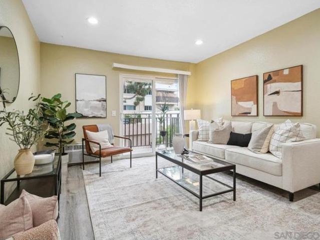 Condo for sale in Spring Valley, California