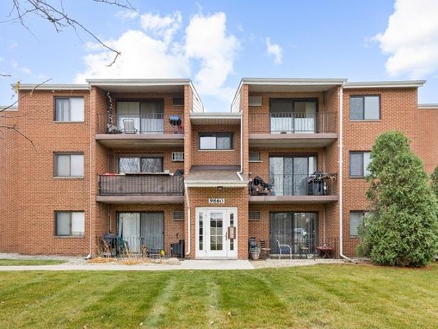 Condo for sale in Orland Park, Illinois