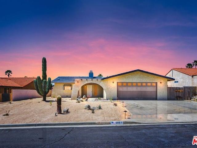 House for sale in Desert Hot Springs, California