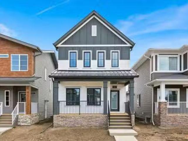 House for sale in Airdrie, Alberta