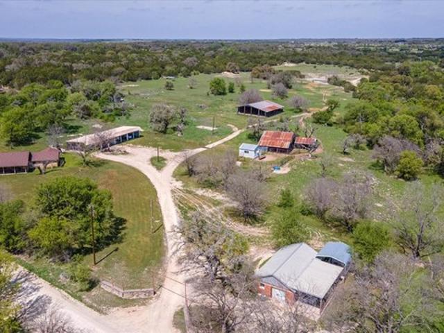 Farm for sale in Hamilton, Texas