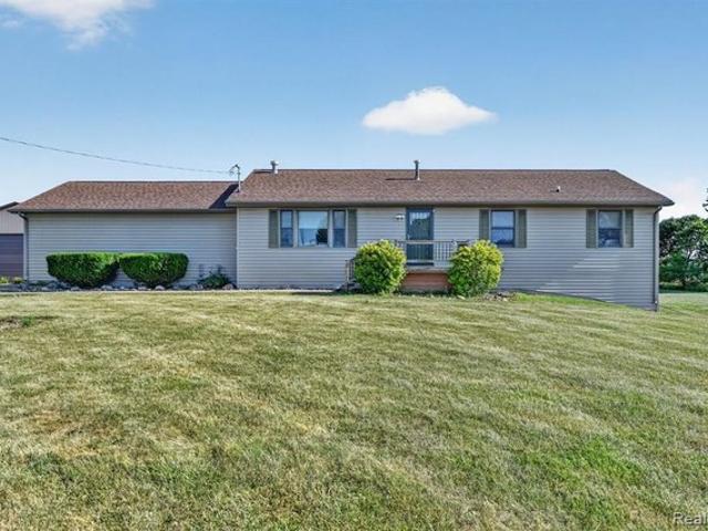 House for sale in Chesaning, Michigan