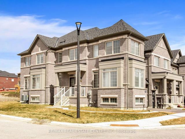 Townhouse for sale in Woburn, Ontario