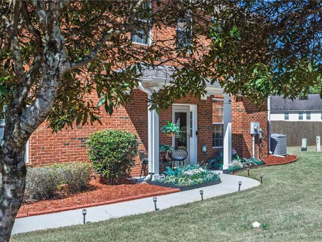 Townhouse for sale in Lawrenceville, Georgia