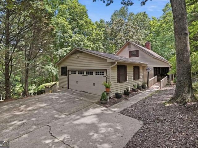 House for sale in Sautee Nacoochee, Georgia