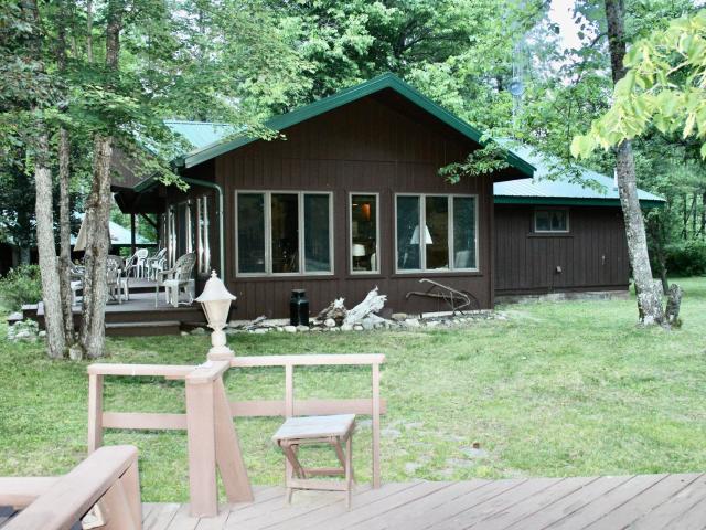 House for sale in Grayling