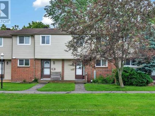 Townhouse for sale in Mulhurst Bay, Ontario