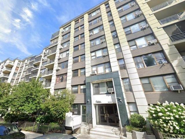 House for sale in Rego Park House for sale in Rego Park