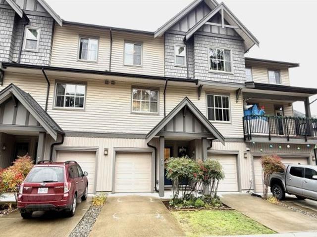 Townhouse for sale in Walnut Grove, British Columbia