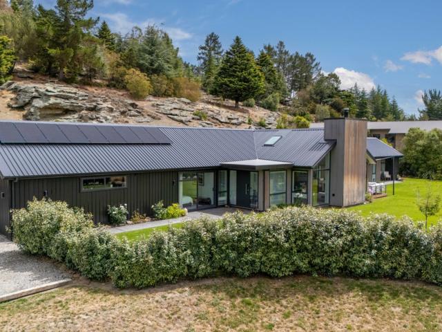 House for sale in Otakou