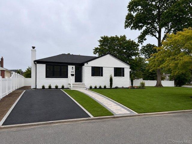 House for sale in Babylon, New York