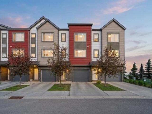 Townhouse for sale in Northwest, Alberta