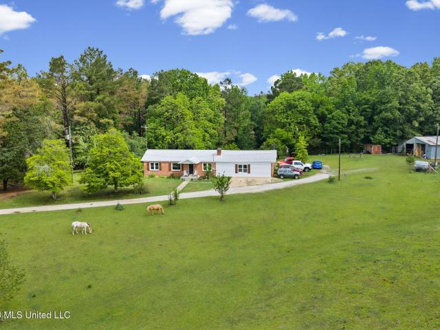 House for sale in Como, Mississippi