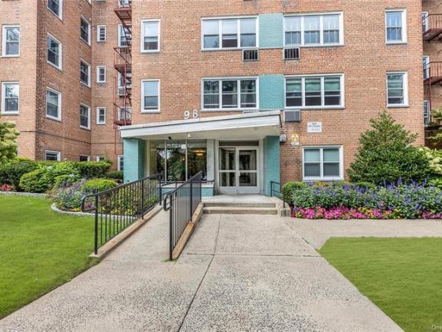 Condo for sale in Yonkers Condo for sale in Yonkers