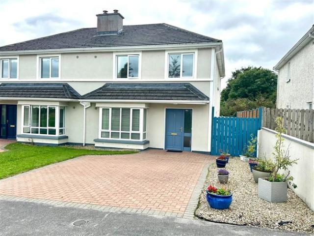 Detached House for sale in Ballymote, Connacht