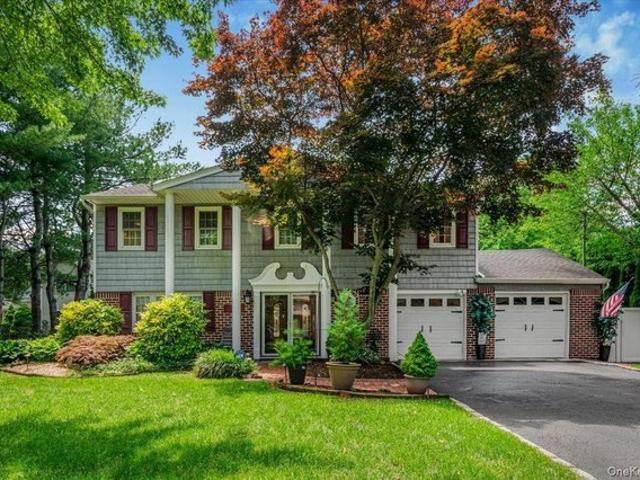 House for sale in Huntington, New York