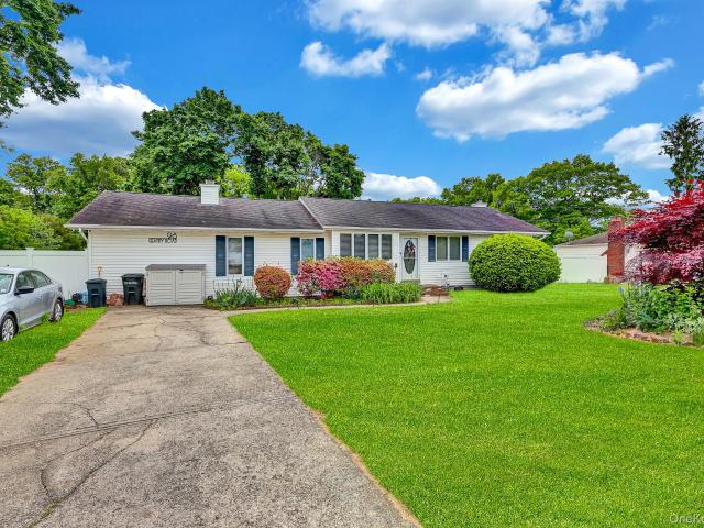 House for sale in Centereach, New York
